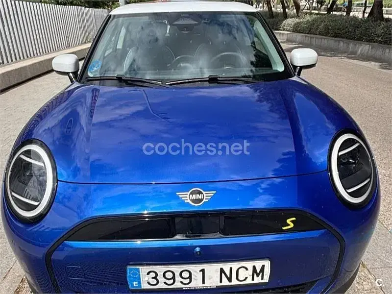 Usado Mini Cooper SE Favoured 11 kW (16 CV) 2025 Eléctrico Utilitario