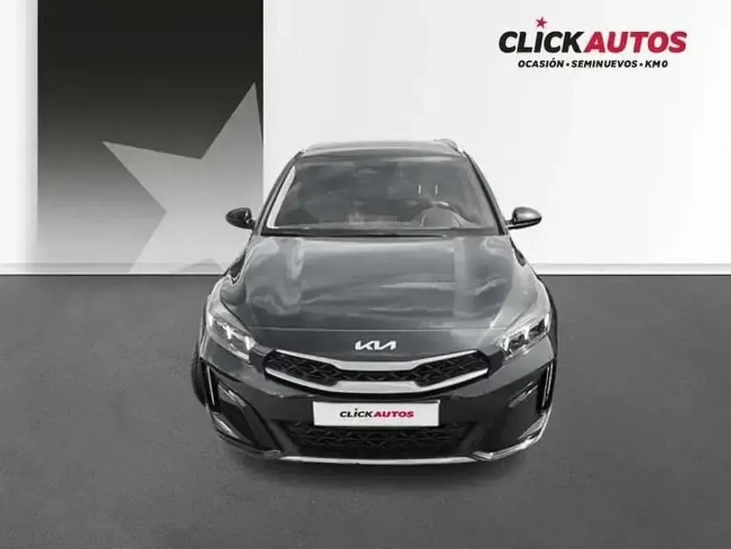 Usado Kia XCeed 101 CV (74 kW) 2024 Negro SUV