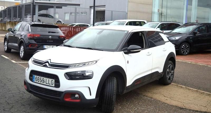 Usado Citroën C4 Cactus 102 CV (75 kW) 2020 Blanco Utilitario
