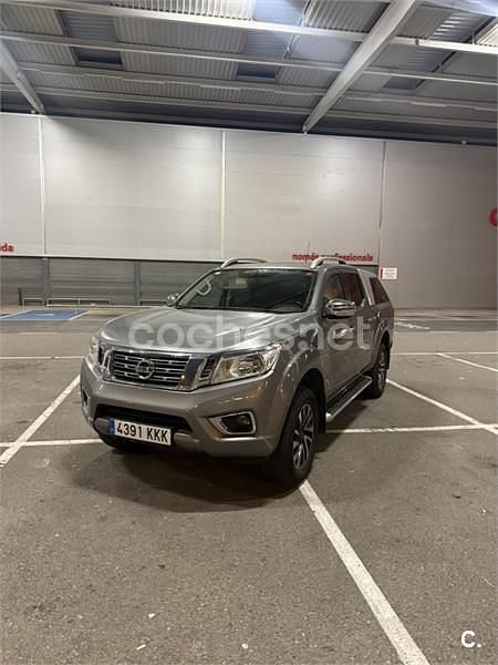 Usado Nissan Navara 190 CV (139 kW) 2018 Gris / plata Recogida