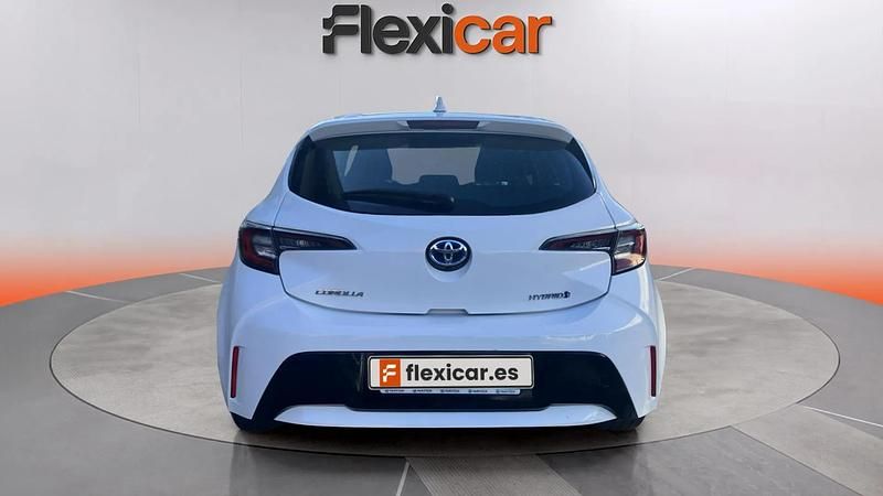 Usado Toyota Corolla Business Edition 122 CV (89 kW) 2021 Blanco Utilitario