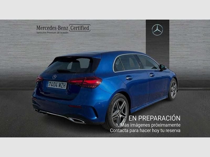 Usado Mercedes A200 163 CV (119 kW) 2025 Azul Berlina