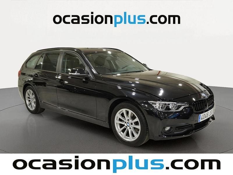 Usado BMW 318 150 CV (110 kW) 2016 Negro Familiar