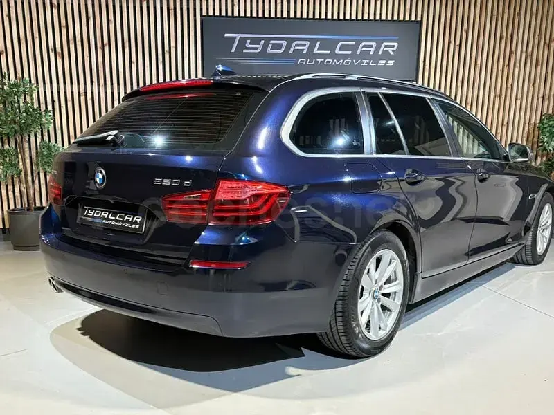 Usado BMW 520 190 CV (139 kW) 2015 Azul Familiar