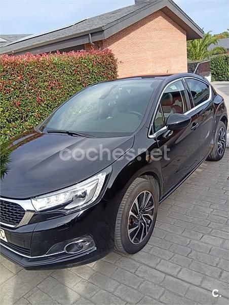 Usado DS Automobiles DS4 Style 120 CV (88 kW) 2018 Negro Berlina