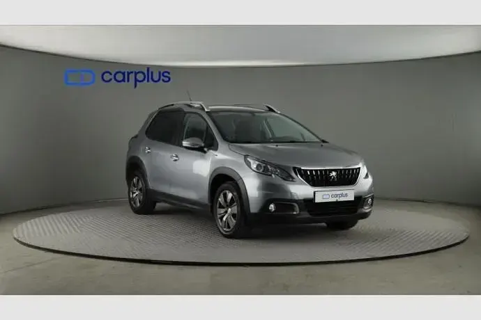 Usado Peugeot 2008 Signature Sky 110 CV (80 kW) 2019 SUV