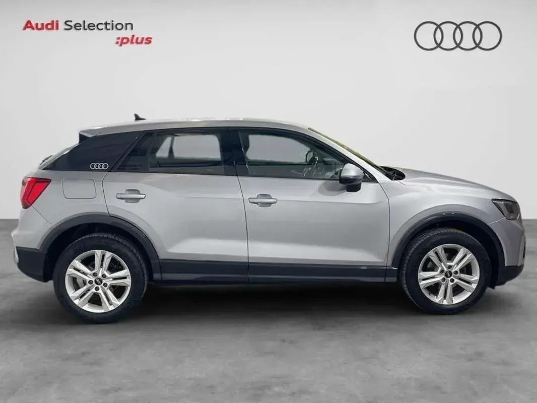 Usado Audi Q2 Advanced Plus 116 CV (85 kW) 2025 Gris SUV