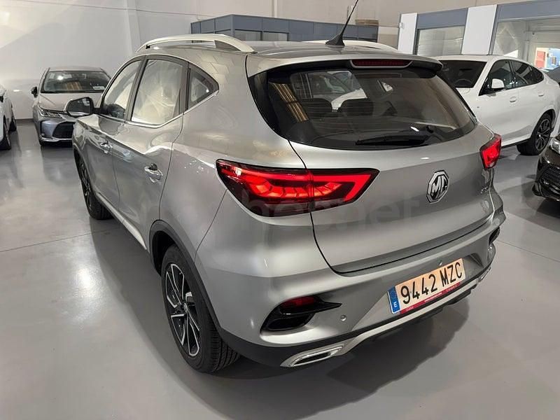 Usado MG ZS Luxury 106 CV (77 kW) 2025 Gris / plata SUV