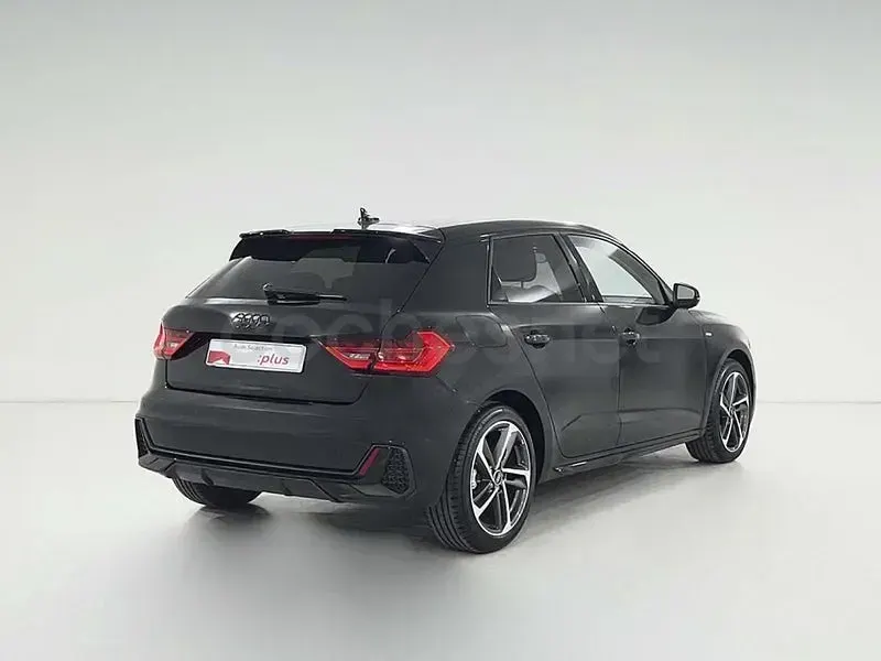 Usado Audi A1 Sportback Black Edition 116 CV (85 kW) 2025 Negro Utilitario
