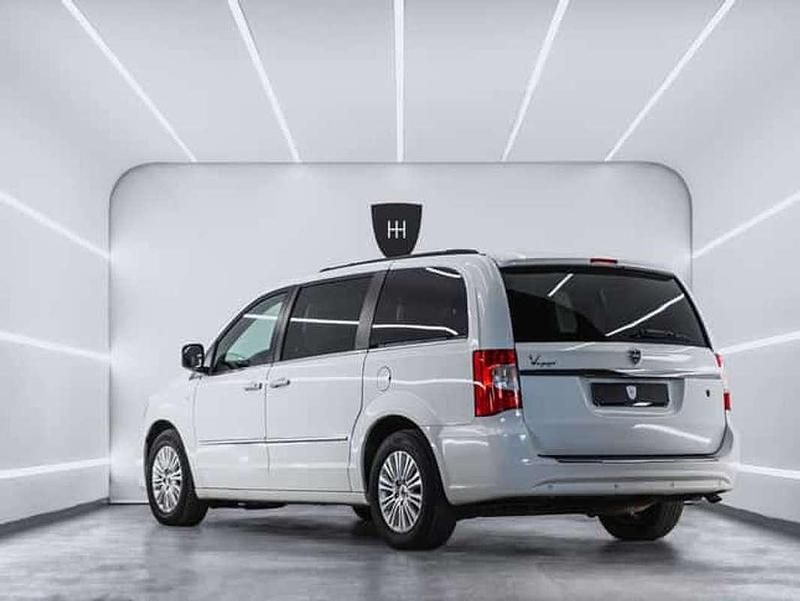 Usado Lancia Voyager Gold 163 CV (119 kW) 2012 Monovolumen