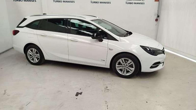 Usado Opel Astra Ultimate 145 CV (106 kW) 2021 Blanco Familiar