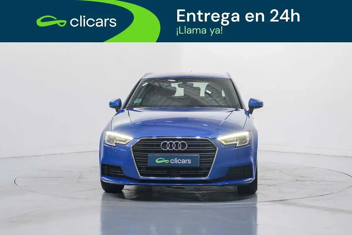 Usado Audi A3 Sportback 116 CV (85 kW) 2019 Azul Utilitario