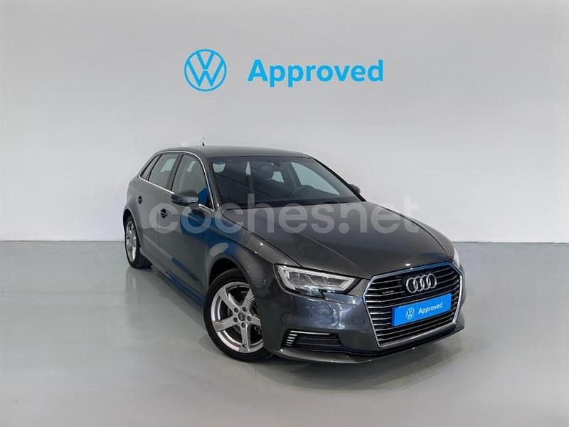 Gris / plata Usado 2020 Audi A3 S-Line Berlina | 21.900 € (Precio justo) - Imagen 1/4