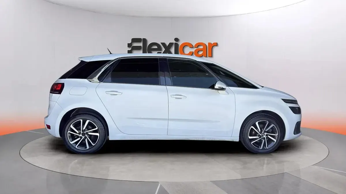 Usado Citroën C4 SpaceTourer Feel 130 CV (95 kW) 2019 Blanco Monovolumen