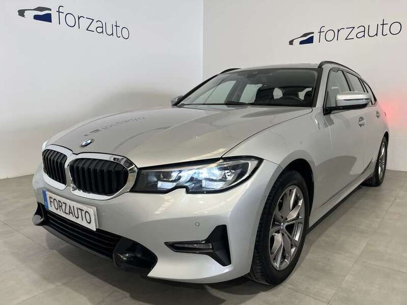 Plateado Usado 2021 BMW 318 Shadowline Familiar | 25.990 € (Precio justo) - Imagen 1/4
