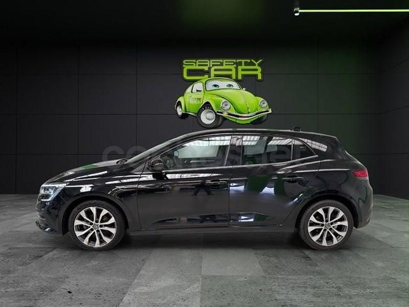Usado Renault Mégane IV Zen 140 CV (102 kW) 2022 Negro Berlina