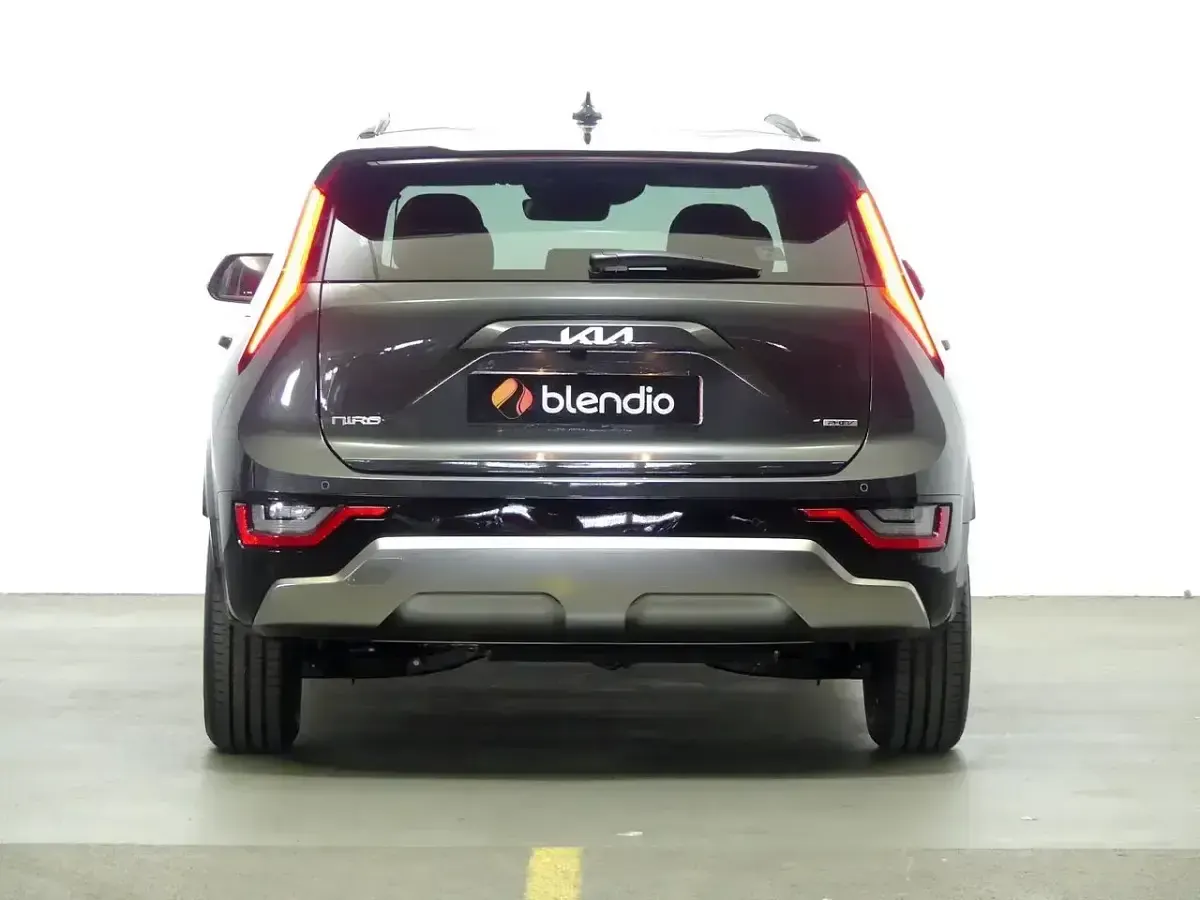Usado Kia Niro 183 CV (134 kW) 2024 Gris SUV