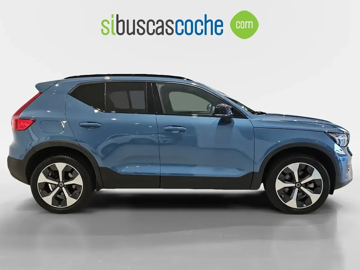Usado Volvo XC40 Plus 197 CV (144 kW) 2024 Azul SUV