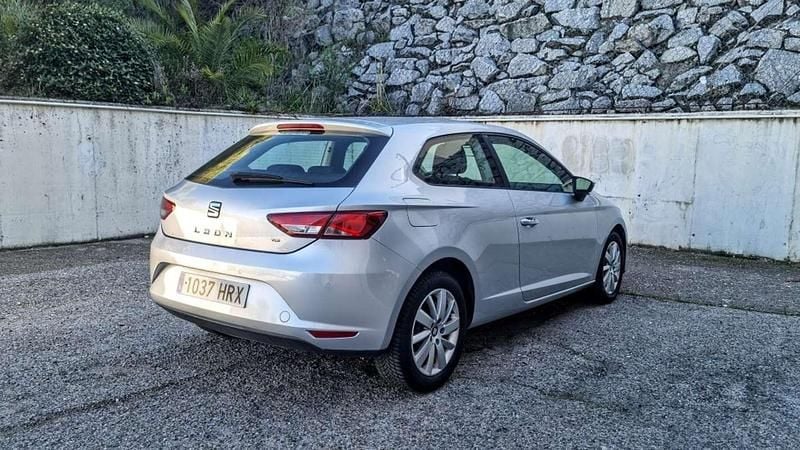 Usado Seat Leon SC Reference 90 CV (66 kW) 2014 Gris Utilitario