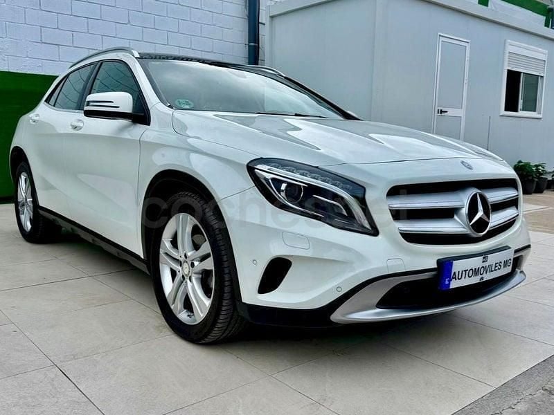 Usado Mercedes GLA220 AMG line 177 CV (130 kW) 2016 Blanco SUV