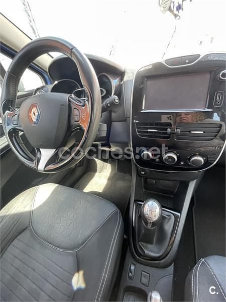 Usado Renault Clio IV Dynamique 90 CV (66 kW) 2015 Azul Berlina