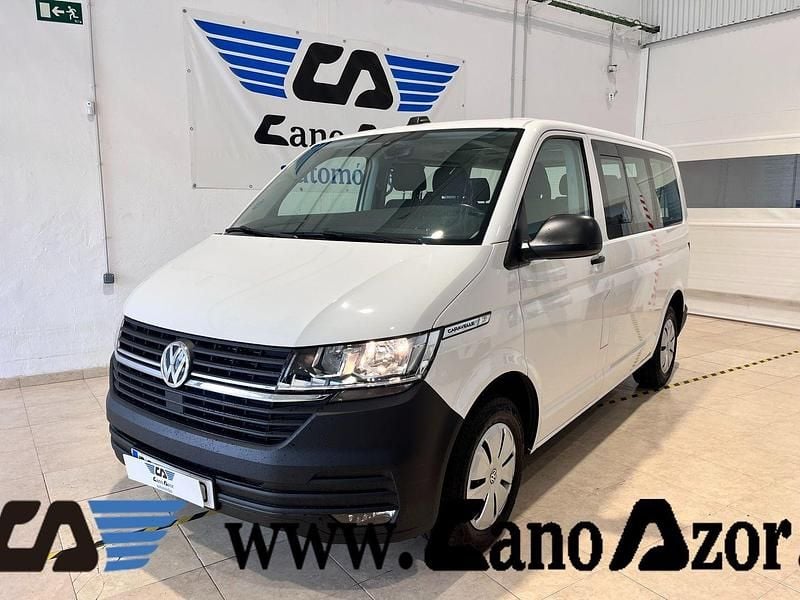 Usado VW Caravelle Comfortline 150 CV (110 kW) 2023 Blanco Monovolumen