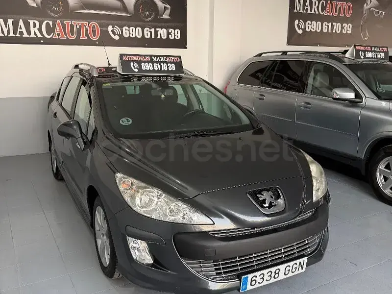 Usado Peugeot 308 SW 110 CV (80 kW) 2010 Gris / plata Familiar