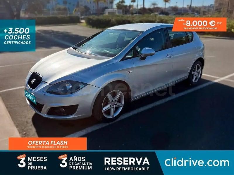 Gris / plata Usado 2011 Seat Leon Reference Utilitario | 5390 € (Precio justo) - Imagen 1/3