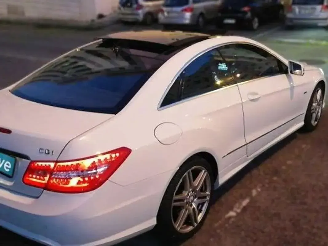 Usado Mercedes E250 204 CV (150 kW) 2010 Blanco Coupe