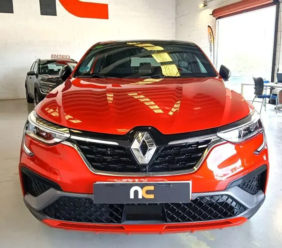 Usado Renault Arkana R.S. 143 CV (105 kW) 2022 Rojo SUV