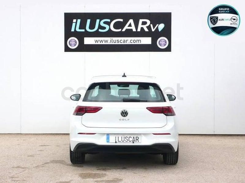 Usado VW Golf VIII Life 116 CV (85 kW) 2022 Blanco Berlina