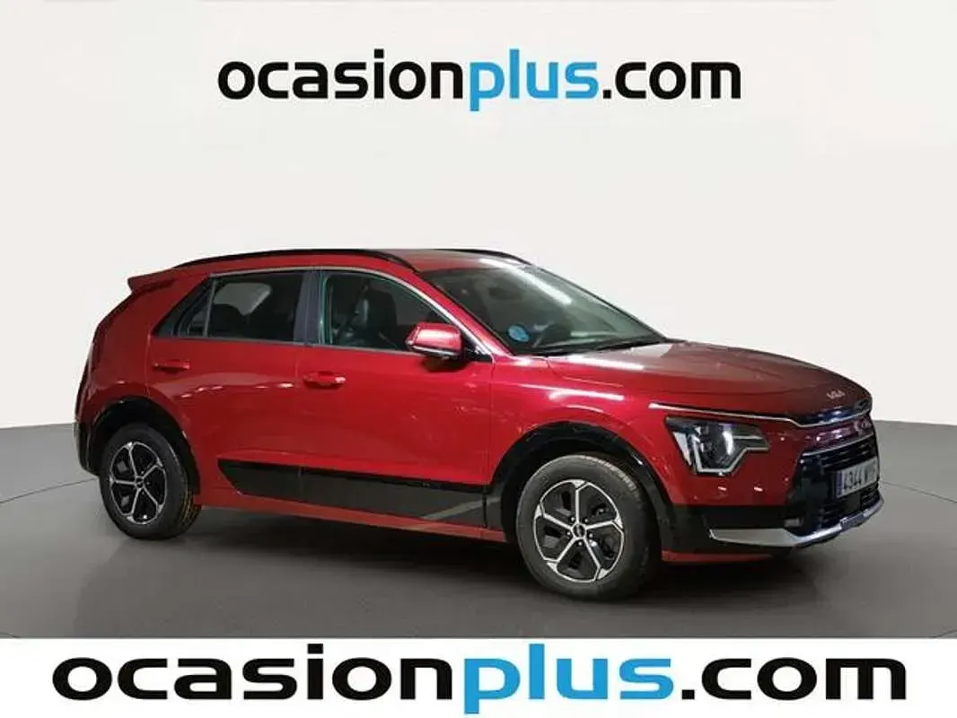 Usado Kia Niro 129 CV (94 kW) 2025 Rojo SUV