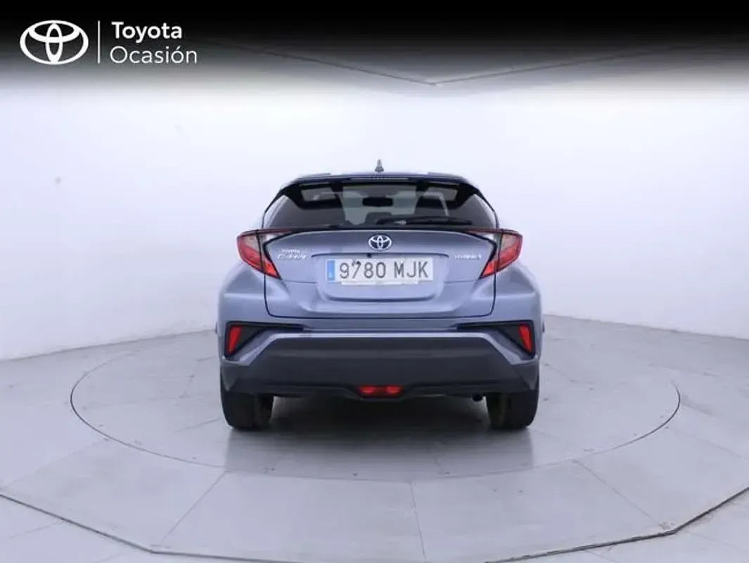 Usado Toyota C-HR Advance 122 CV (89 kW) 2023 Gris SUV