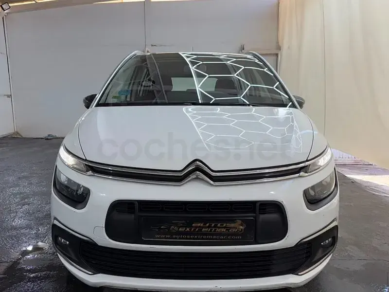 Usado Citroën C4 SpaceTourer Feel 130 CV (95 kW) 2022 Blanco Monovolumen