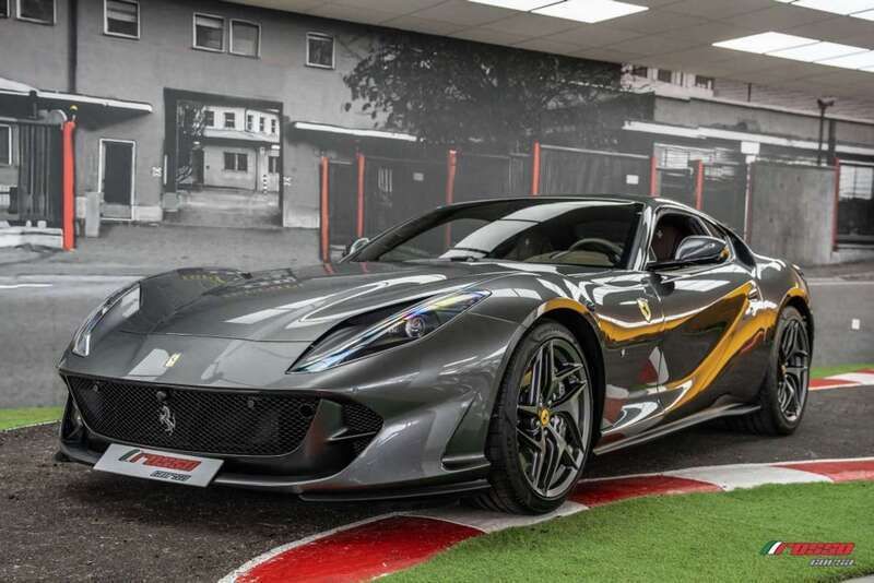 Grigio silverstone Usado 2018 Ferrari 812 Coupe | 369.999 € - Imagen 1/4