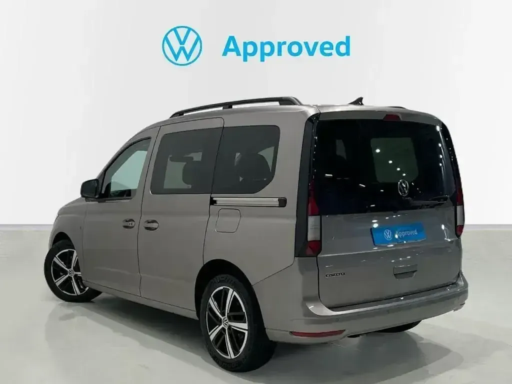 Usado VW Caddy 122 CV (89 kW) 2021 Beige Monovolumen