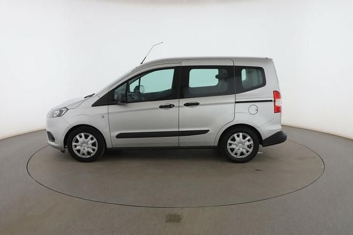 Usado Ford Tourneo Ambiente 100 CV (73 kW) 2018