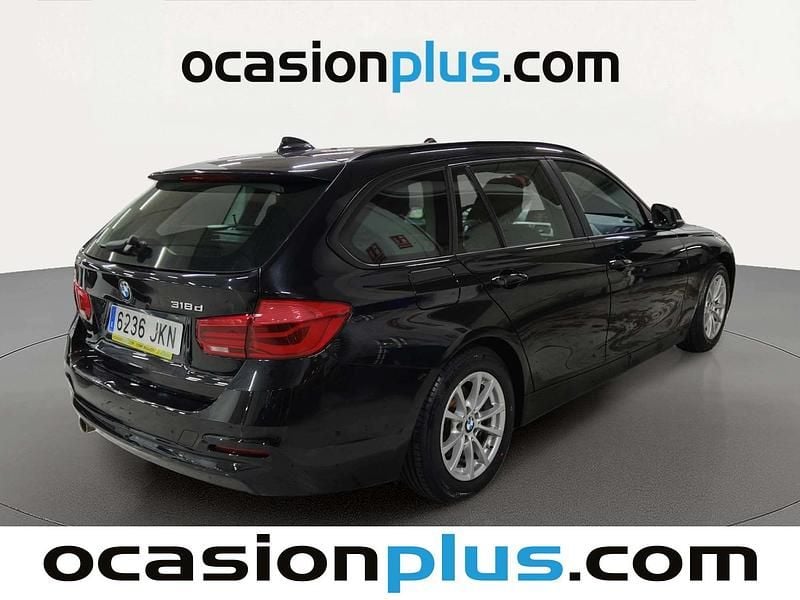 Usado BMW 318 150 CV (110 kW) 2015 Negro Familiar