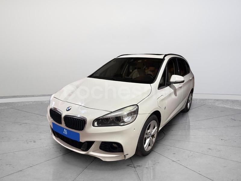 Usado BMW 225 Active Tourer iPerformance 224 CV (164 kW) 2017 Blanco Monovolumen