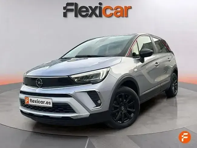 Usado Opel Crossland X Edition 110 CV (80 kW) 2021 Gris / plata SUV