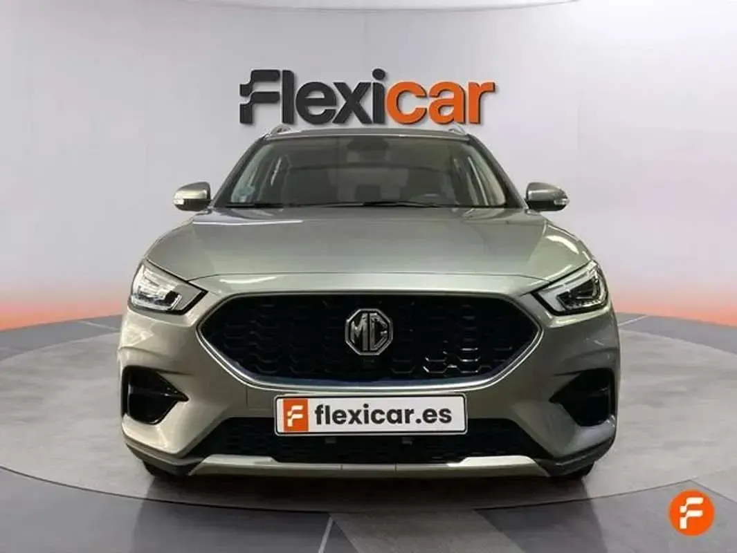 Usado MG ZS Comfort 111 HP (81 kW) 2022 Cinzento SUV