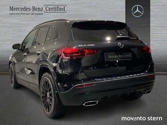 Usado Mercedes GLA200 AMG line 163 CV (119 kW) 2025 Negro SUV