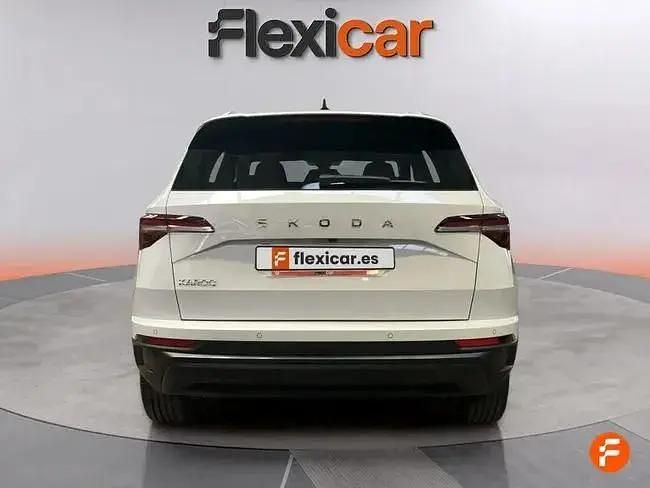 Usado Skoda Karoq Selection 116 HP (85 kW) 2025 Branco SUV