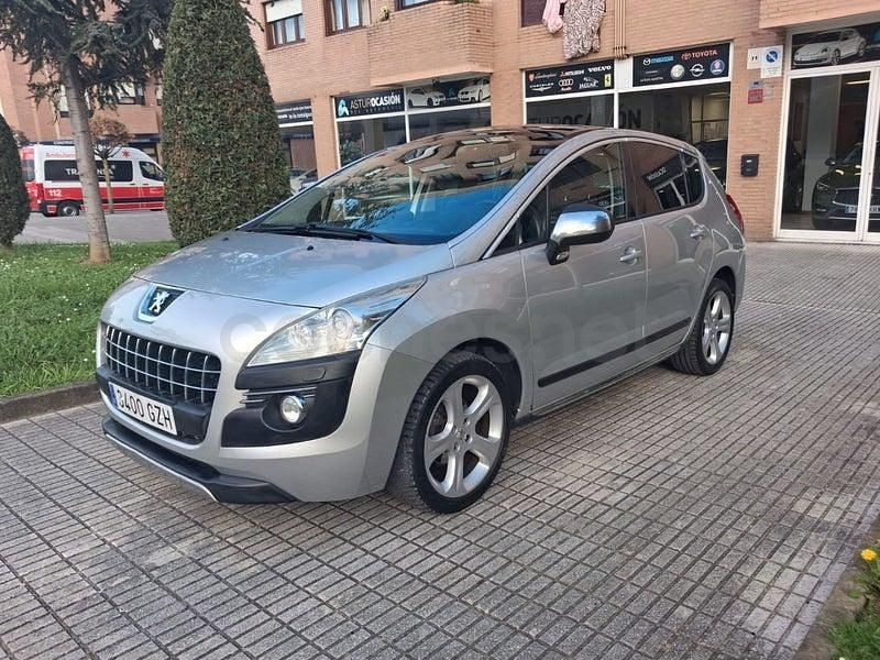 Usado Peugeot 3008 Sport 112 CV (82 kW) 2010 Gris / plata Familiar