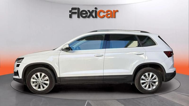 Usado Skoda Karoq Ambition 116 CV (85 kW) 2023 Blanco SUV
