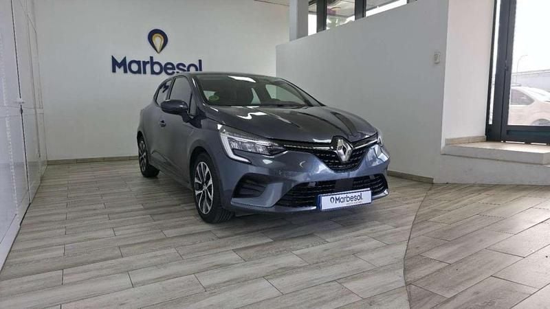 Usado Renault Clio V Intens 91 CV (66 kW) 2022 Gris Utilitario