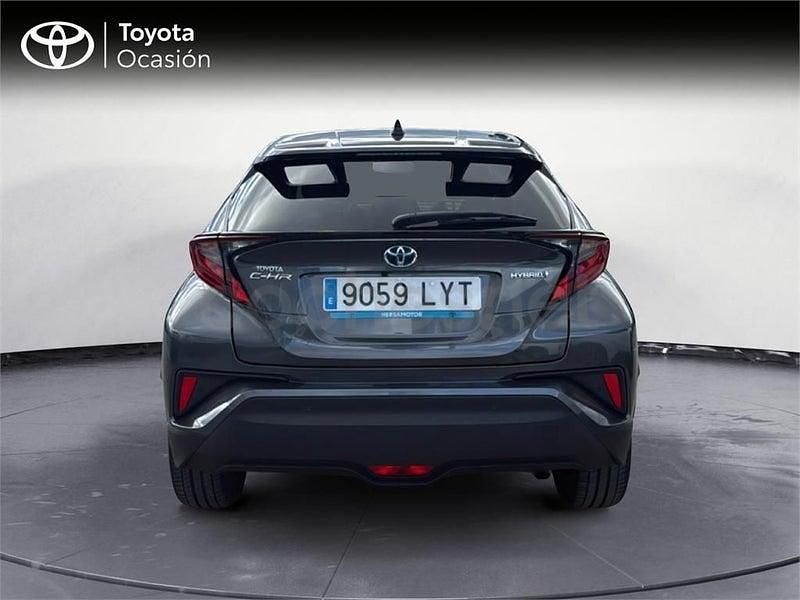 Usado Toyota C-HR Advance 122 CV (89 kW) 2022 Gris / plata SUV
