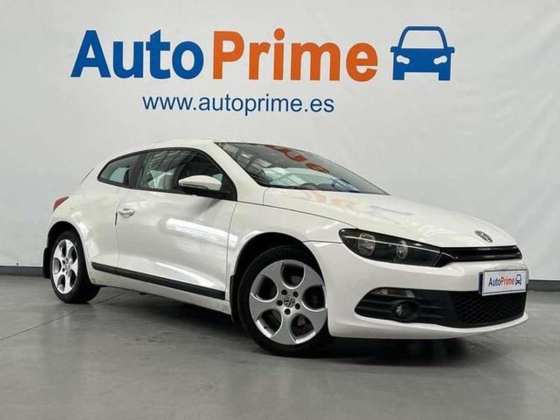 Begagnad VW Scirocco 160 HK (117 kW) 2009 Vit Sportkupé
