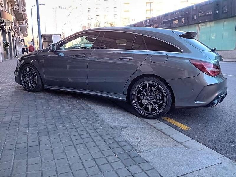 Usado Mercedes CLA45 AMG AMG 381 CV (280 kW) 2017 Gris Berlina