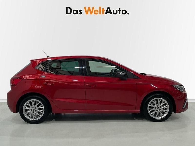 Usado Seat Ibiza FR 115 CV (84 kW) 2024 Rojo Utilitario